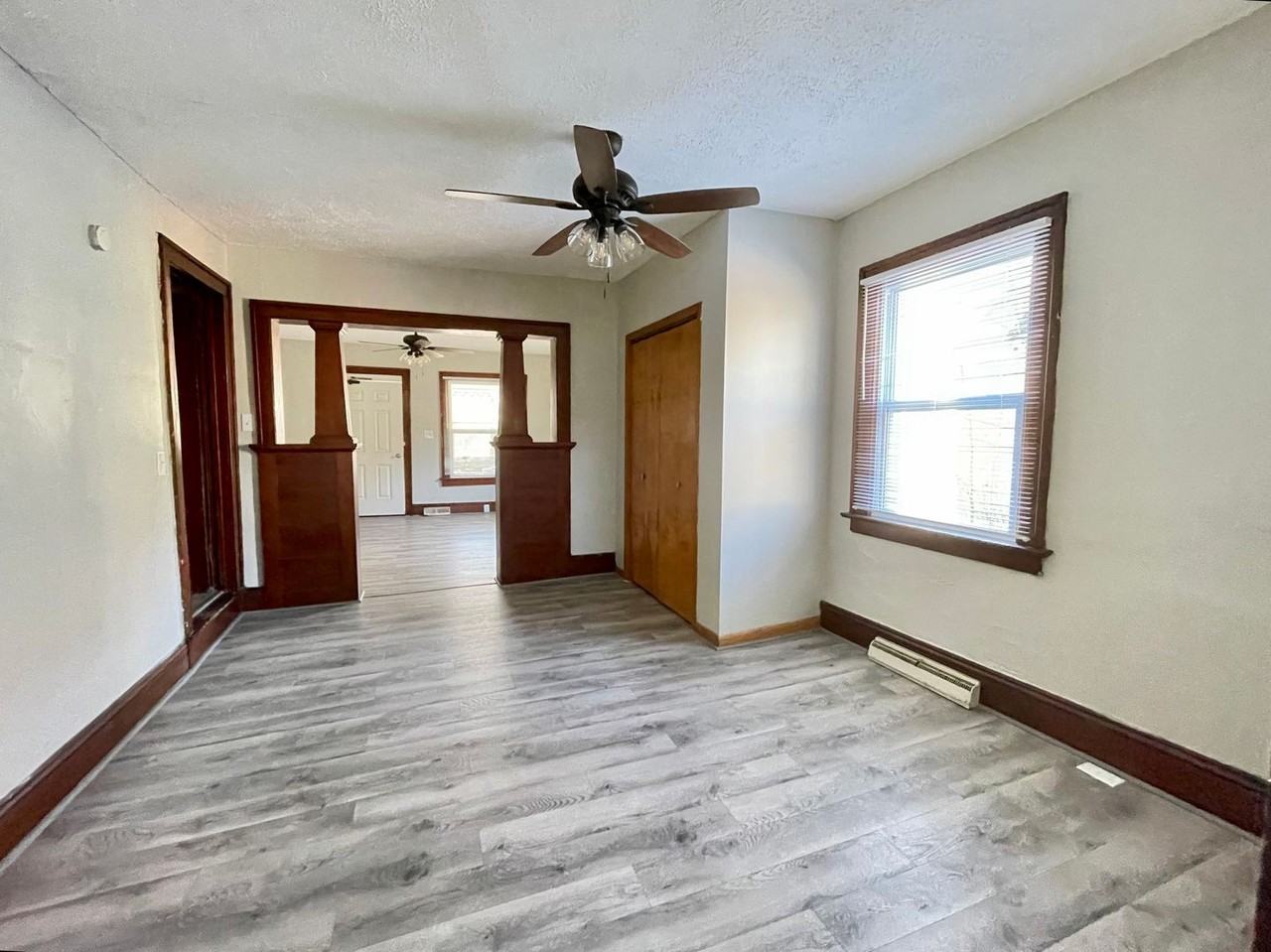 610 W Main St - Photo 3 of 10