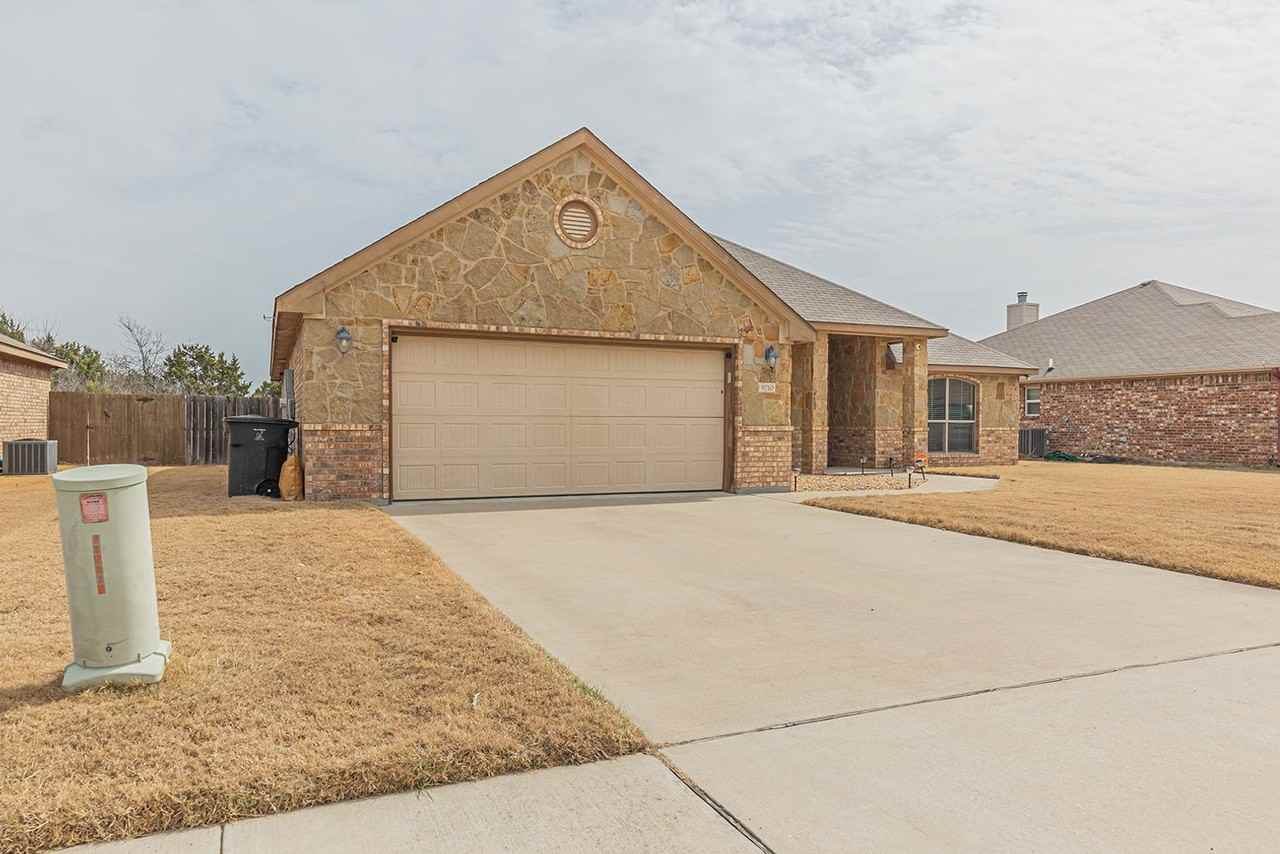 9710 Taylor Renee Dr - Photo 2 of 33
