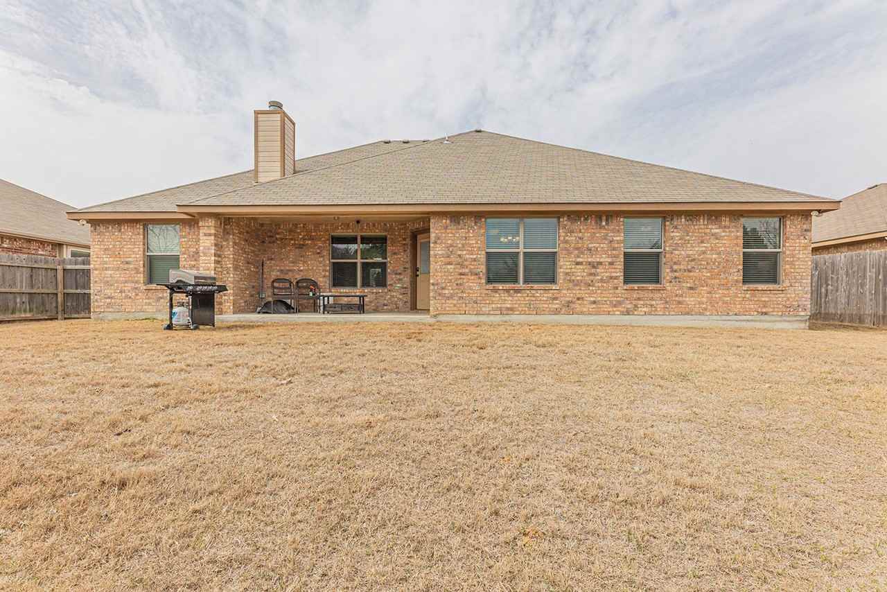 9710 Taylor Renee Dr - Photo 3 of 33