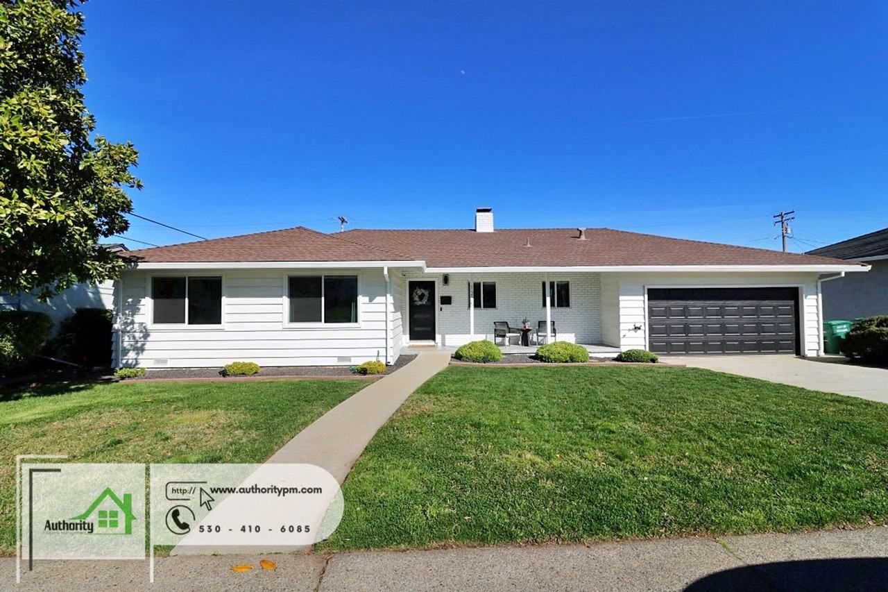 1225 Manzanita Hills Ave - Photo 2 of 24