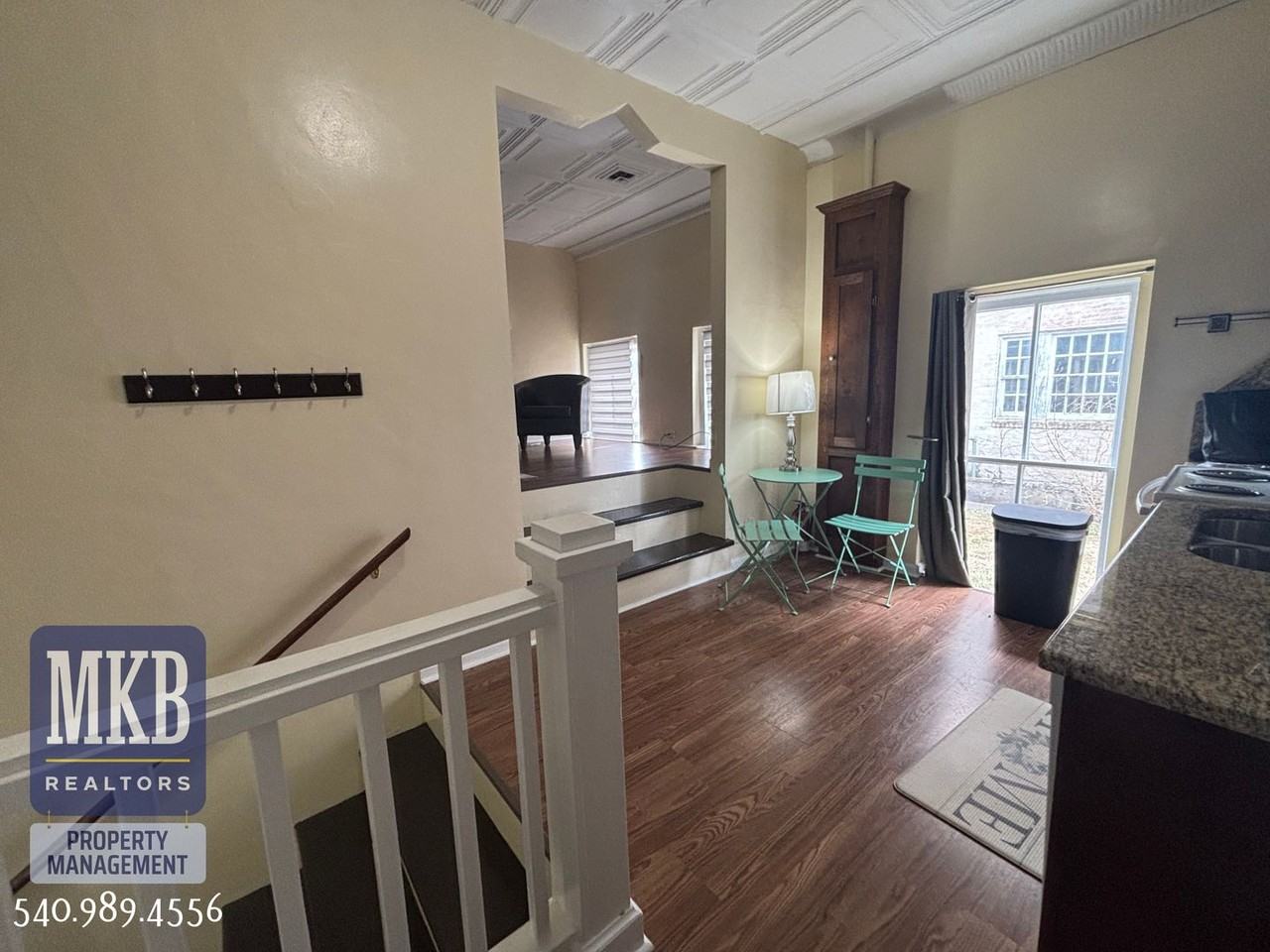 17 S College Ave - Photo 4 of 36