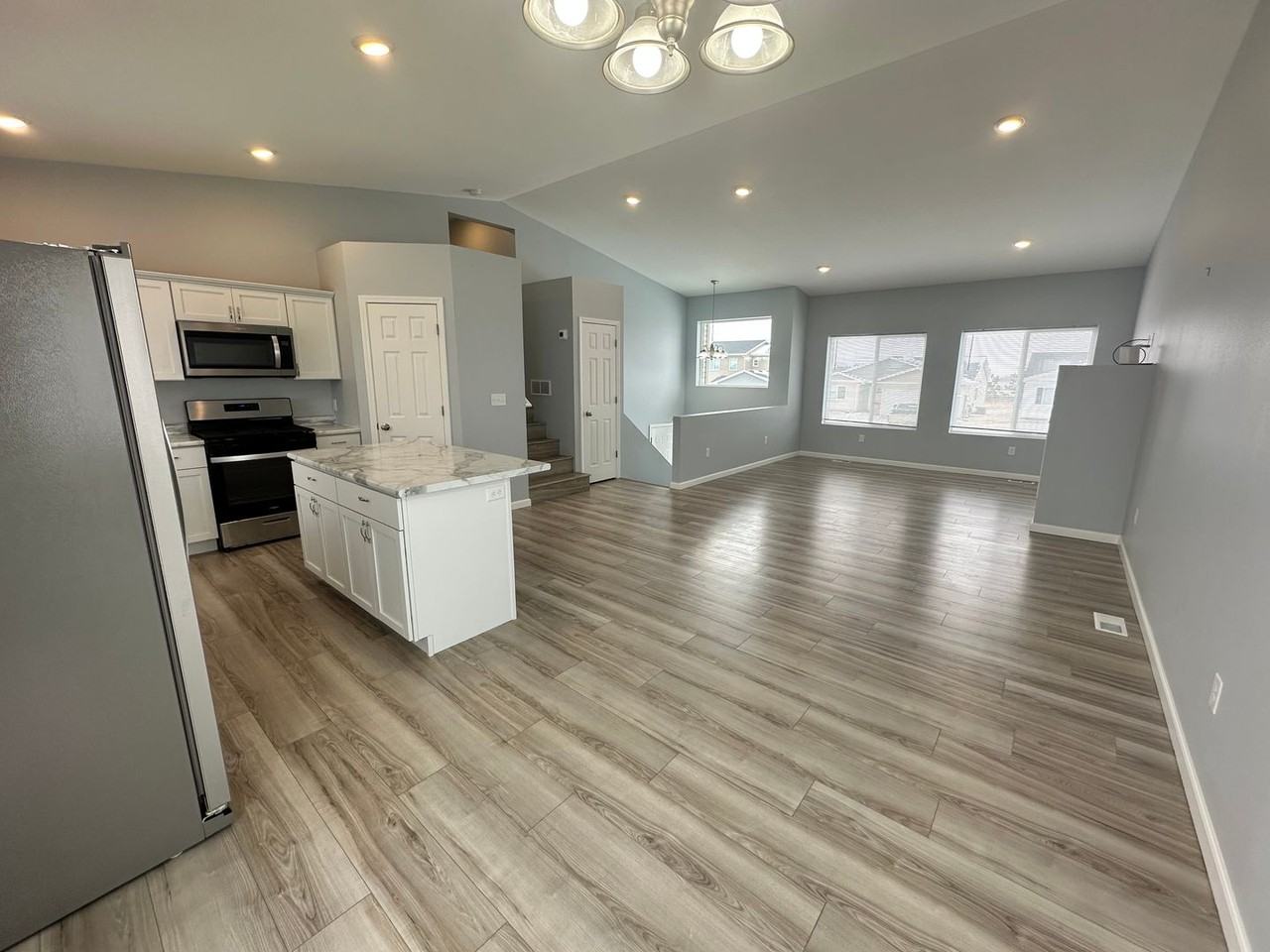 2513 Ivory St - Photo 3 of 29