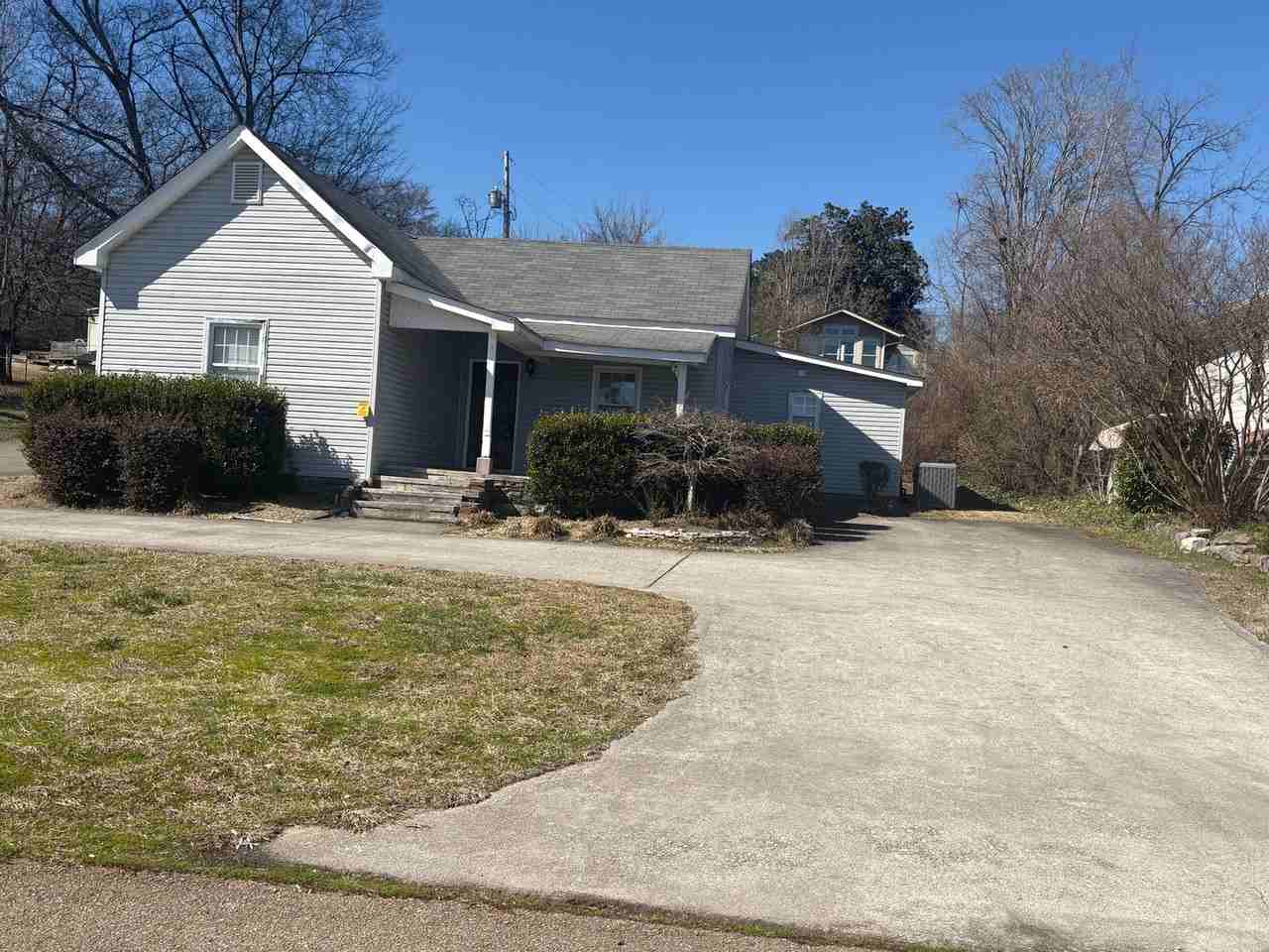 11031 Lake Ridge Dr - Photo 2 of 19