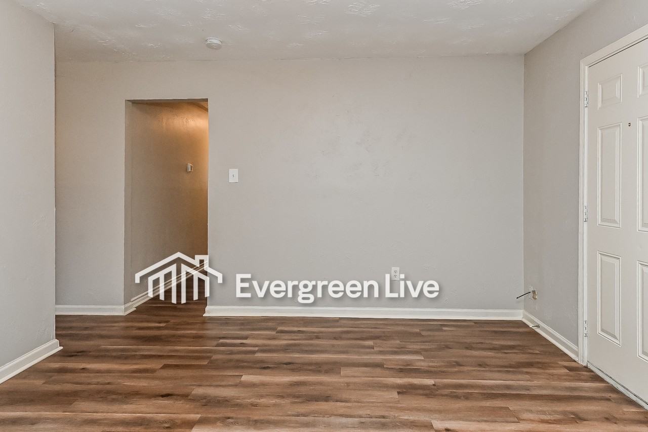 7421 Plover Cir - Photo 4 of 12