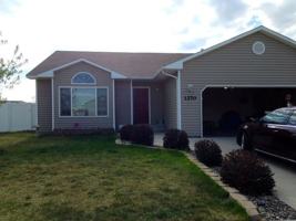 featured image of 1270 Poe St