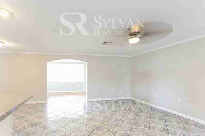 6926 Lingo Ct - Photo 3 of 15