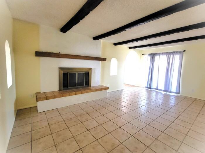11616 N 49th Dr - Photo 2 of 13