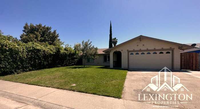 4234 Glascow Dr - Photo 3 of 26