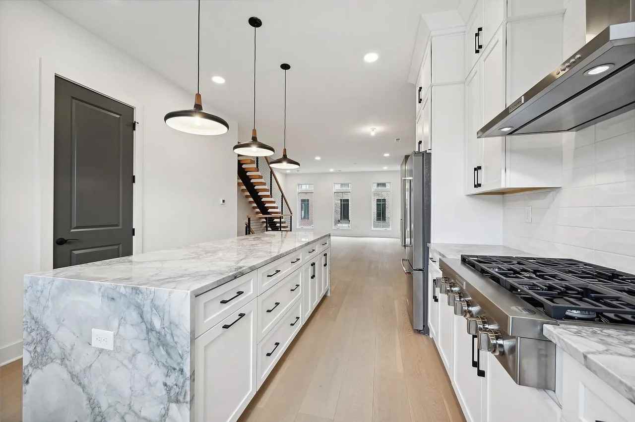 526 Riverfront Ln #1 - Photo 2 of 42