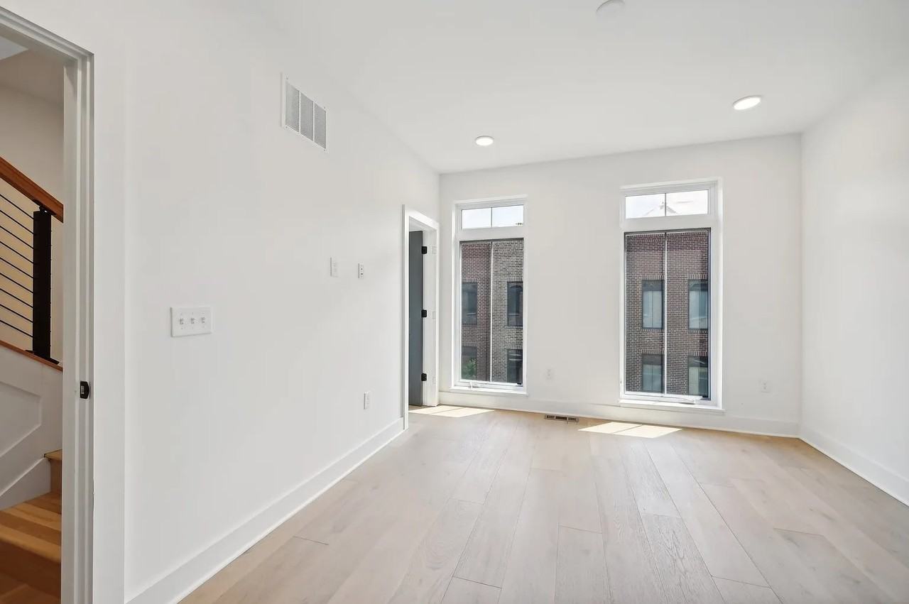 526 Riverfront Ln #1 - Photo 6 of 42