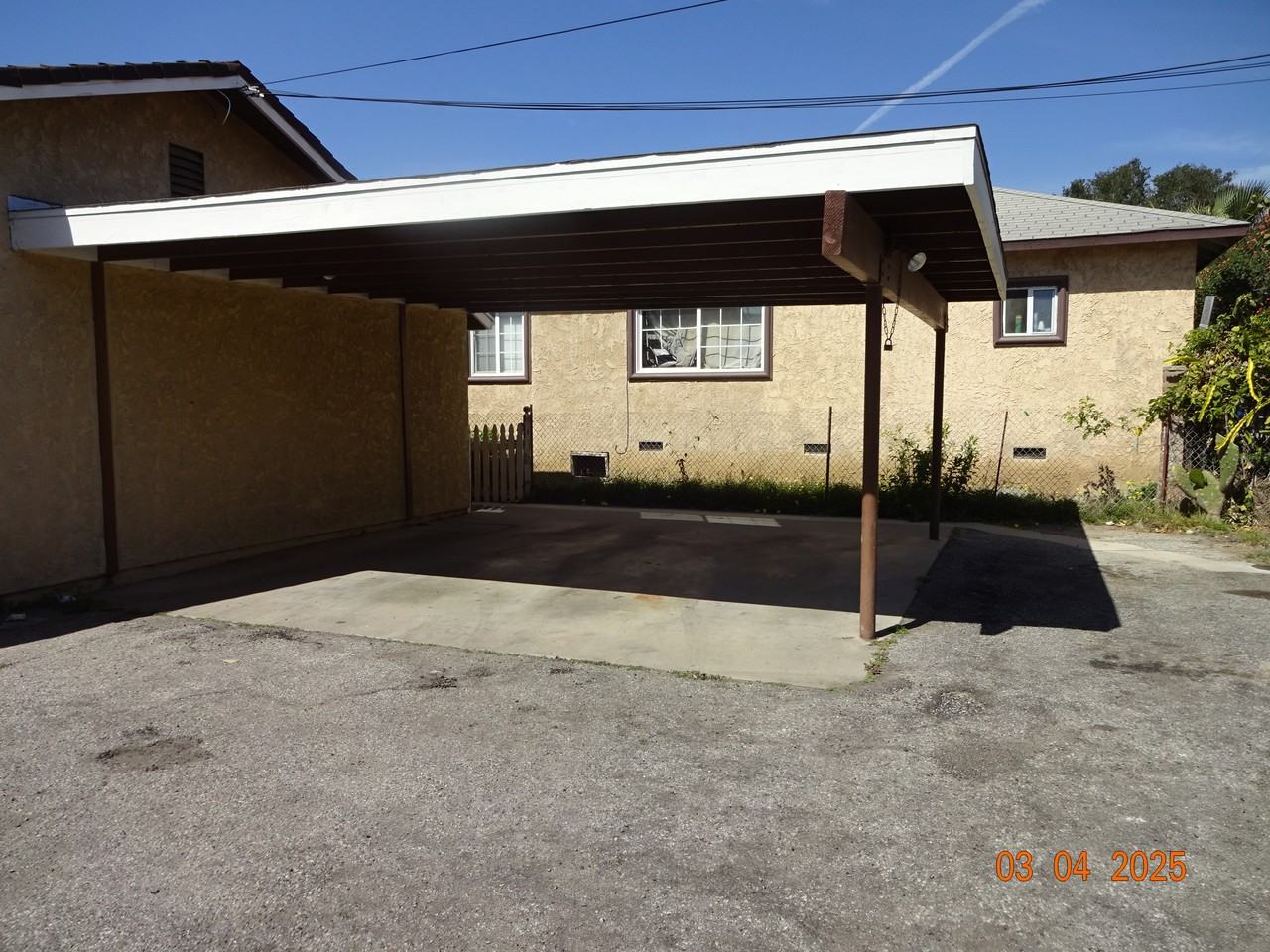 334 N 11th St #A - Photo 2 of 17