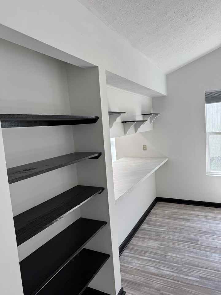 2712 Banyan St #B - Photo 4 of 14