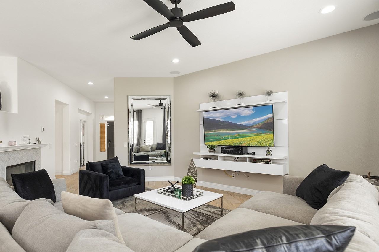 29137 Peridot Cir #NA - Photo 4 of 20