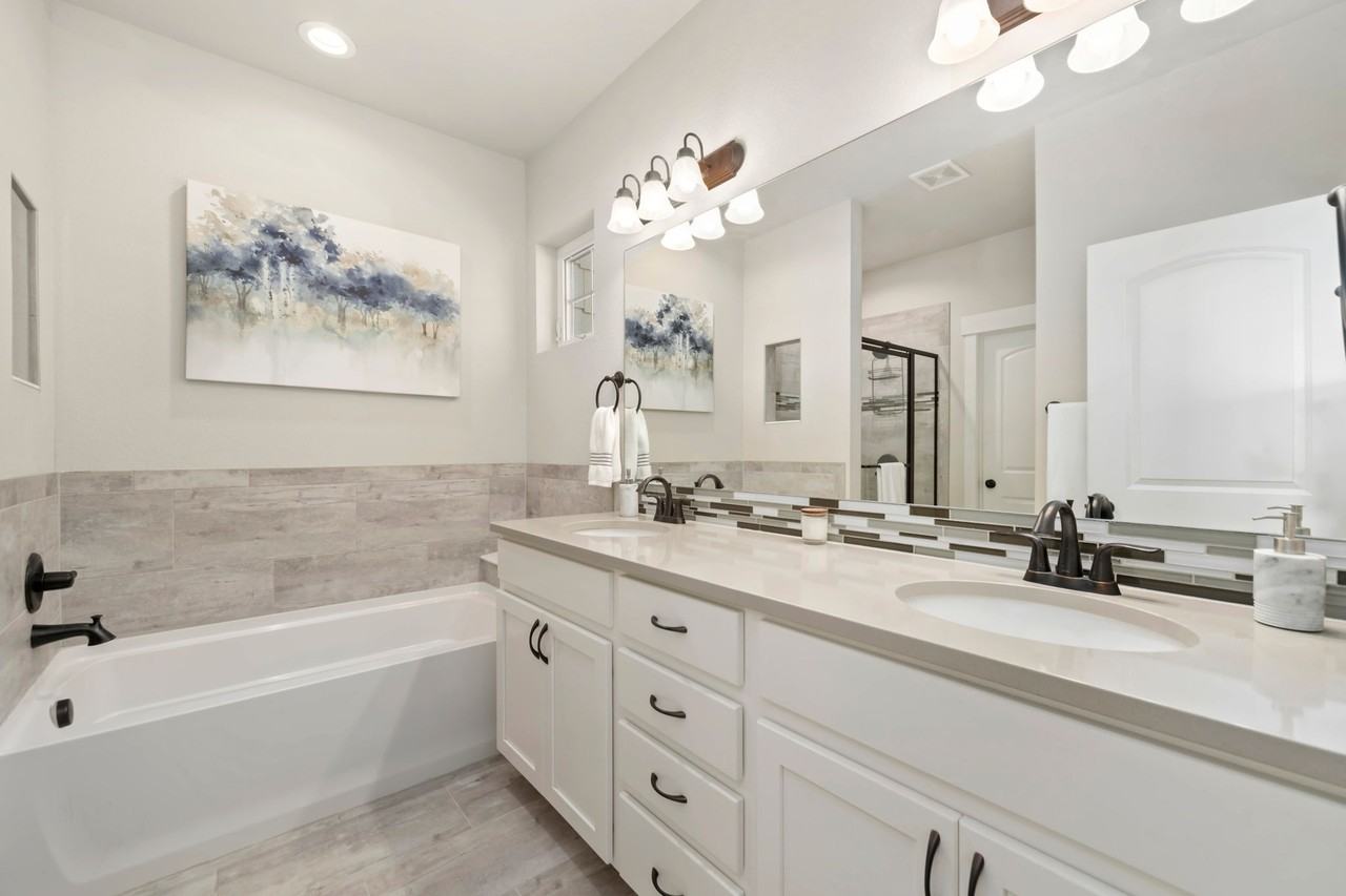 2154 Montauk Ln #2 - Photo 7 of 23