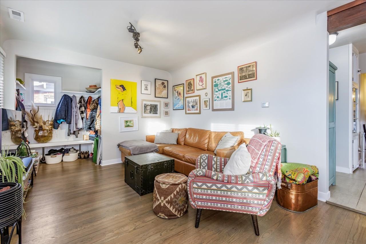 2064 S Logan St #NA - Photo 4 of 26