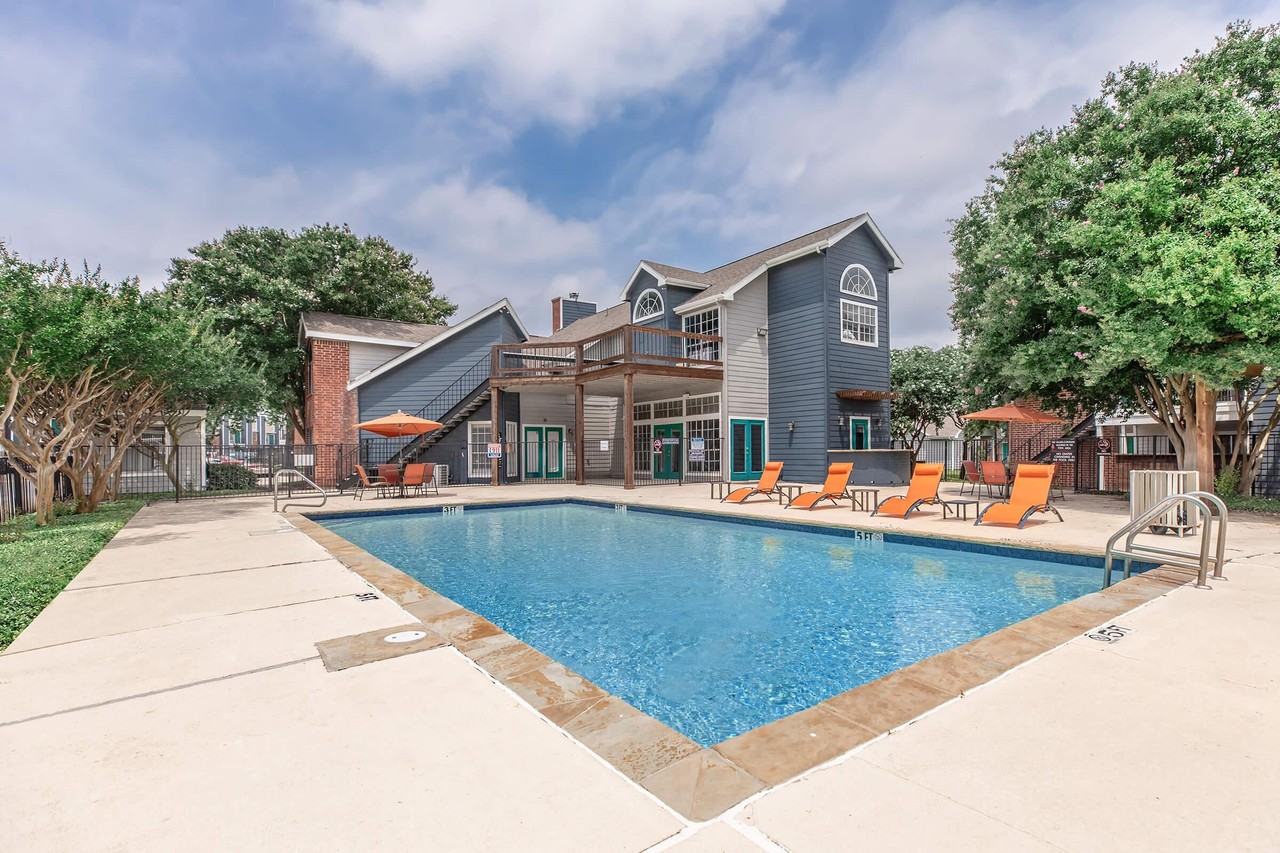 Park at Leblanc - Photo 2 of 52