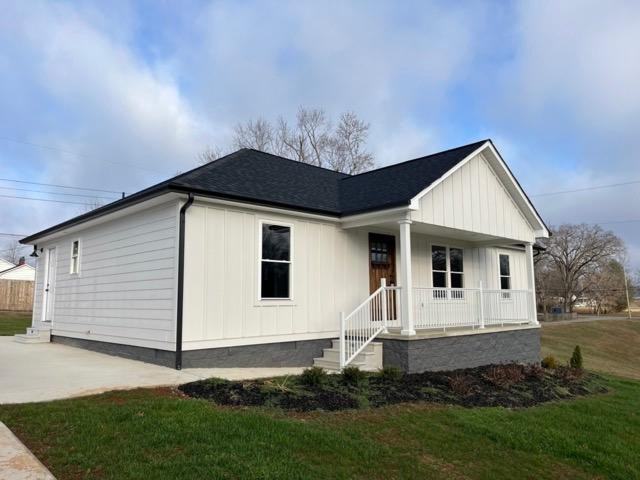 329 1st Ave - Photo 3 of 17