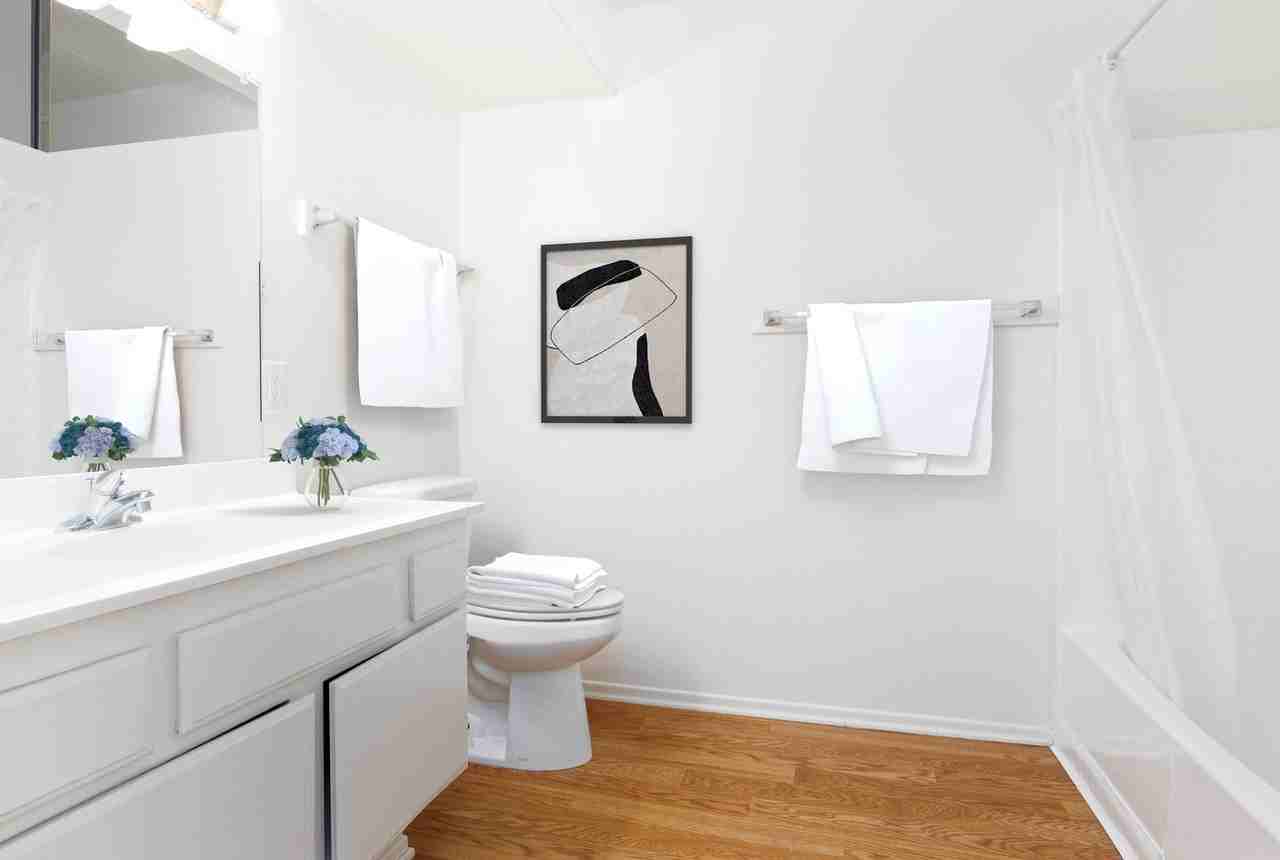 Villa Del Sol Apartment Homes - Photo 6 of 17