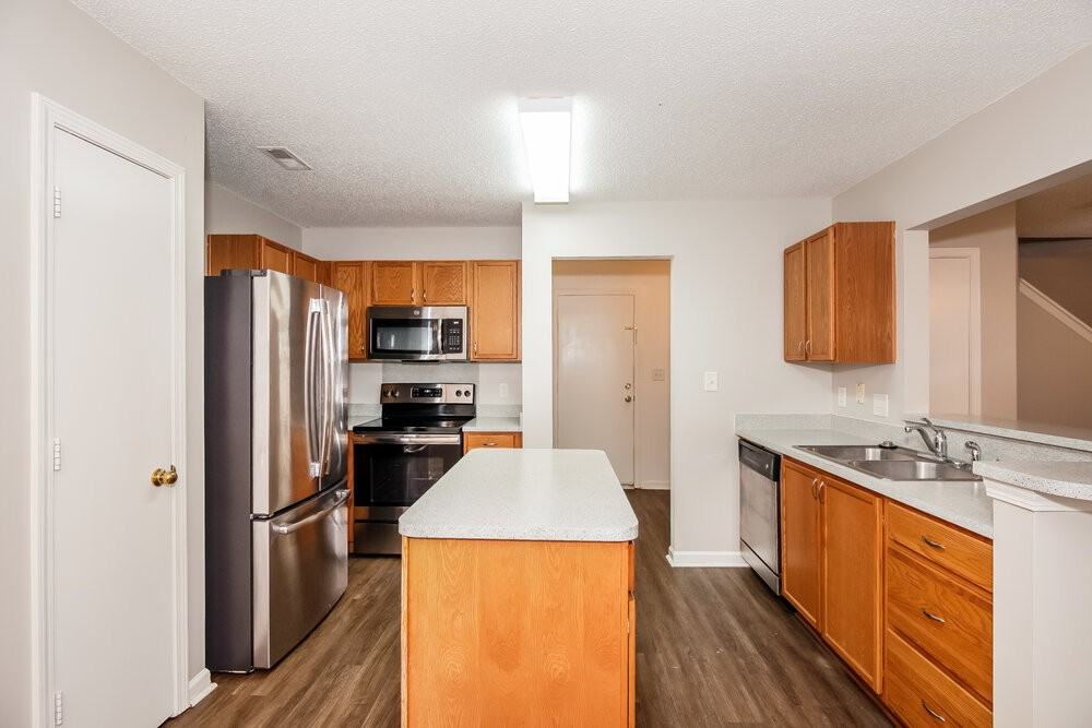 11619 Stewarts Crossing Dr - Photo 7 of 17