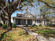 201 E. Robert Street - Photo 1 of 1