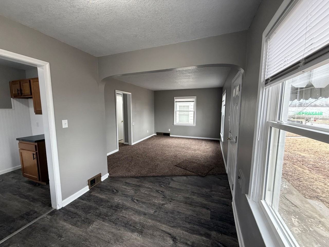 2921 Chestnut St - Photo 2 of 7
