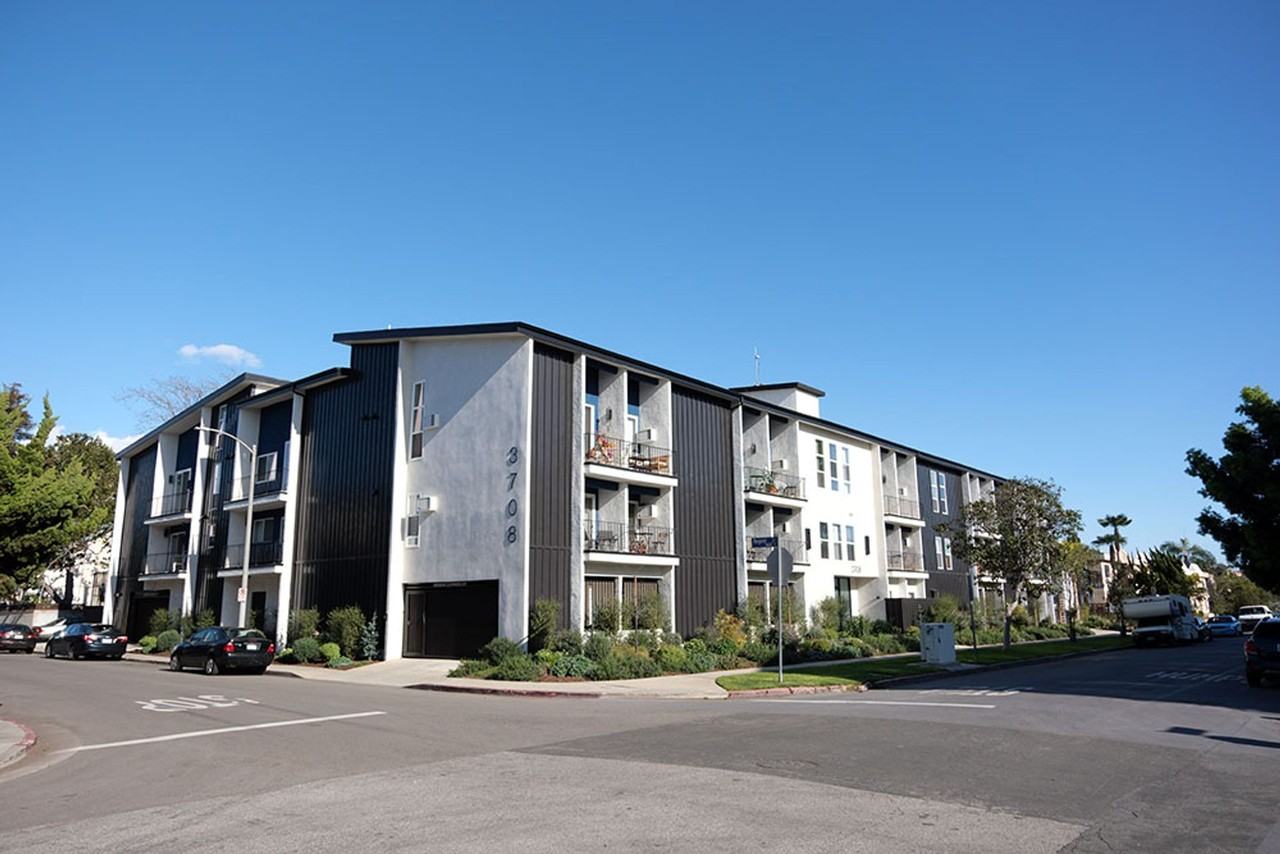 w3708 - Photo 3 of 16