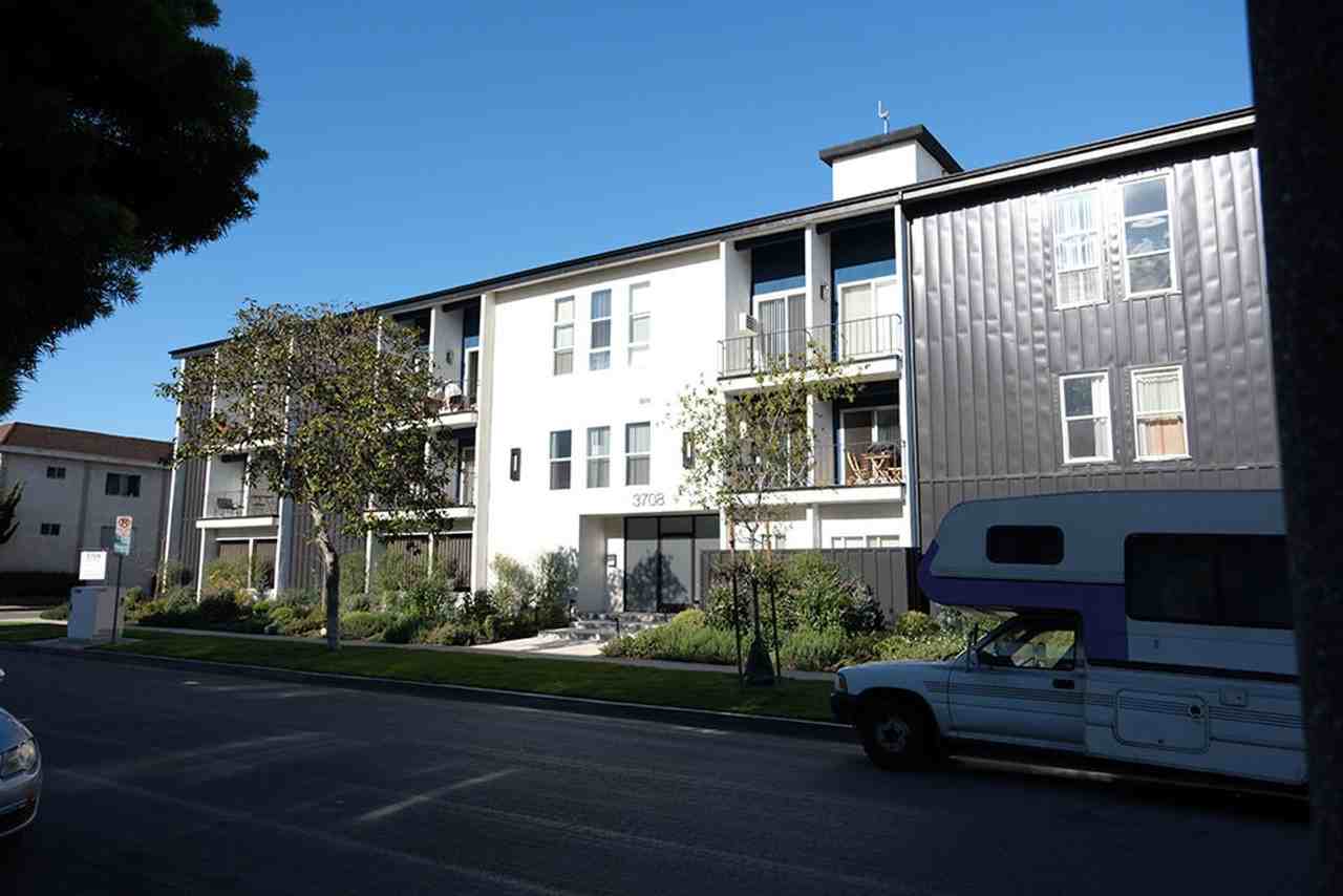 w3708 - Photo 4 of 16