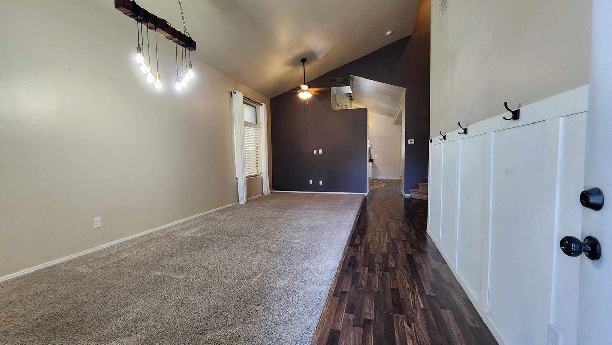 43274 W Kimberly St - Photo 2 of 23