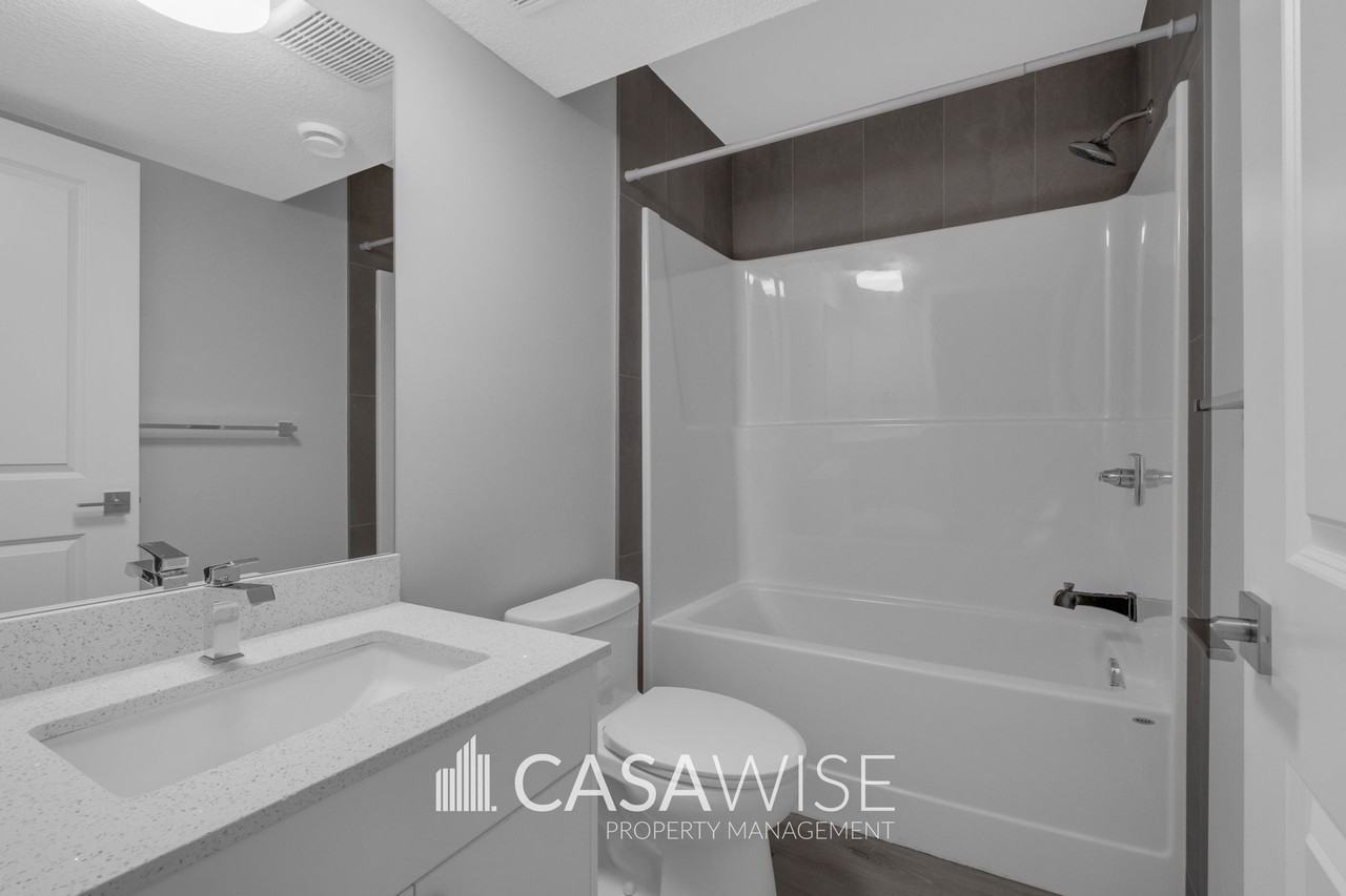 11927 125 St Nw Bsmt #BS - Photo 7 of 13
