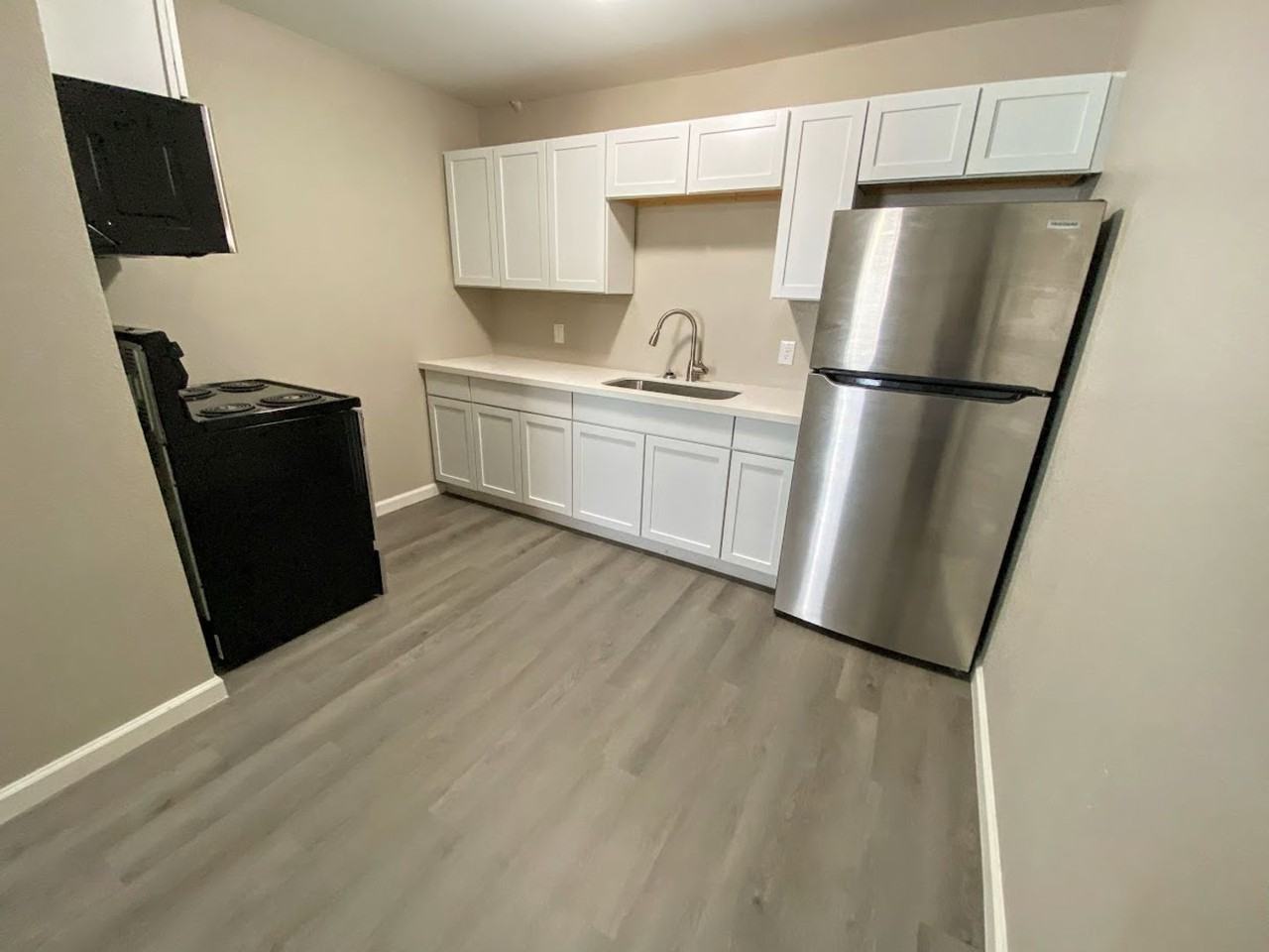 909 Wilder St #4 - Photo 5 of 11