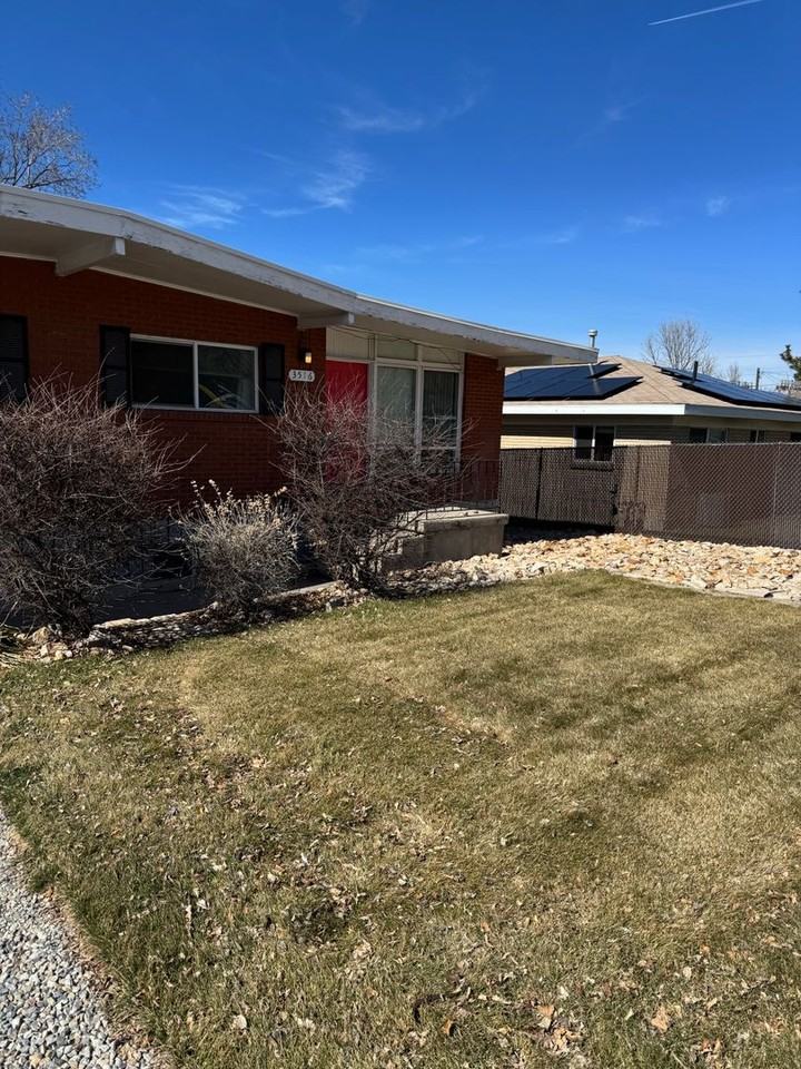 3516 S 2300 E - Photo 2 of 12