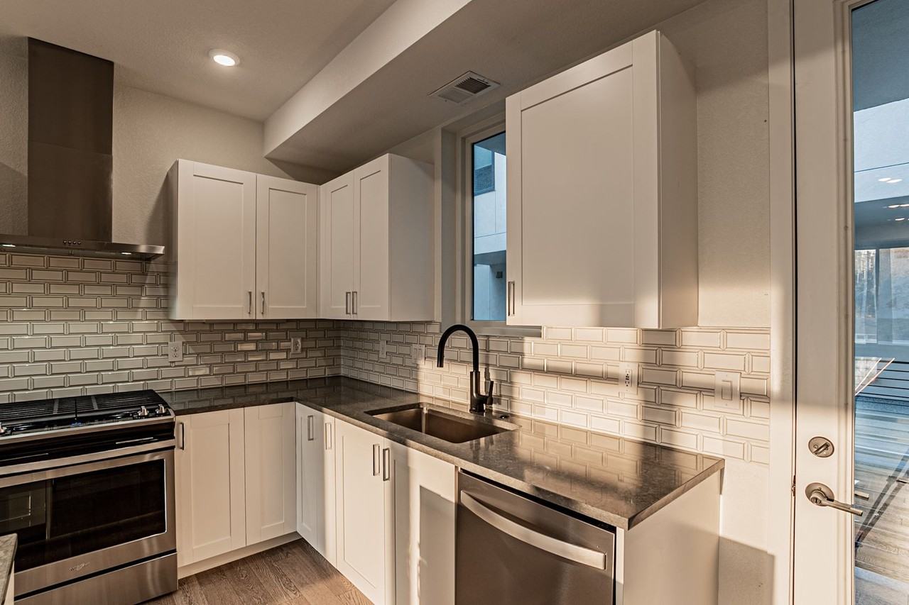 2853 W 23rd Ave - Photo 6 of 29