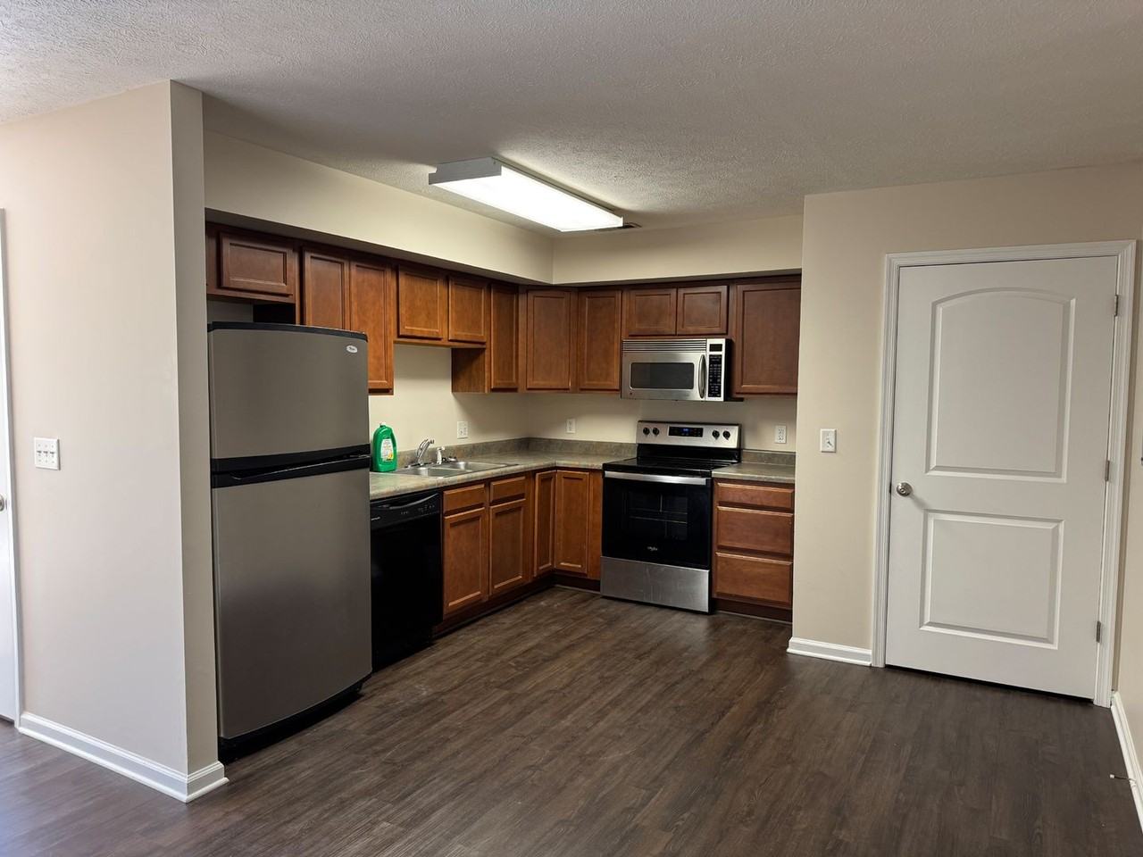 151 Turner Ave - Photo 5 of 16