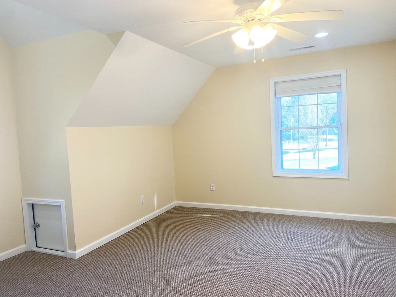 113 River Cove Ln - Photo 3 of 16