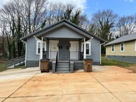 featured image of 1104A S Washington St
