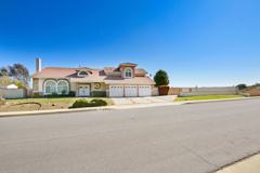 1140 Regal Canyon Dr - Photo 1 of 1