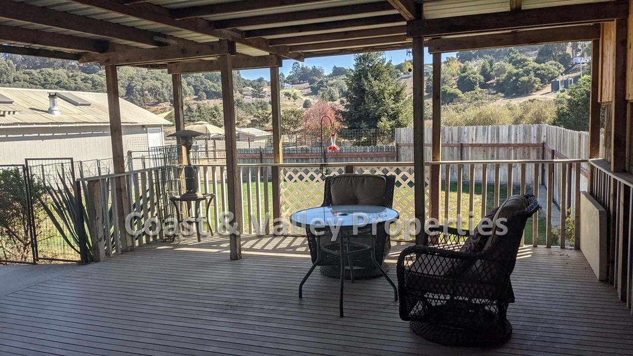 10385 Reese Cir - Photo 2 of 8