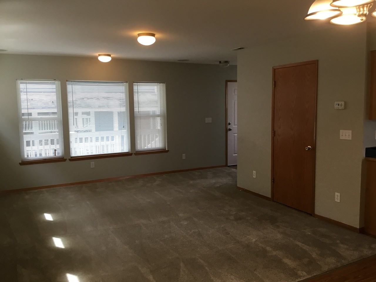 7902 Port Susan Pl - Photo 3 of 11