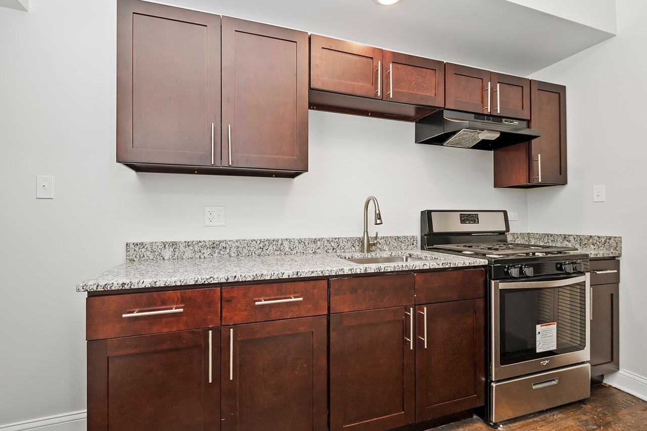 11258-60 S. Vernon Avenue - Photo 5 of 22