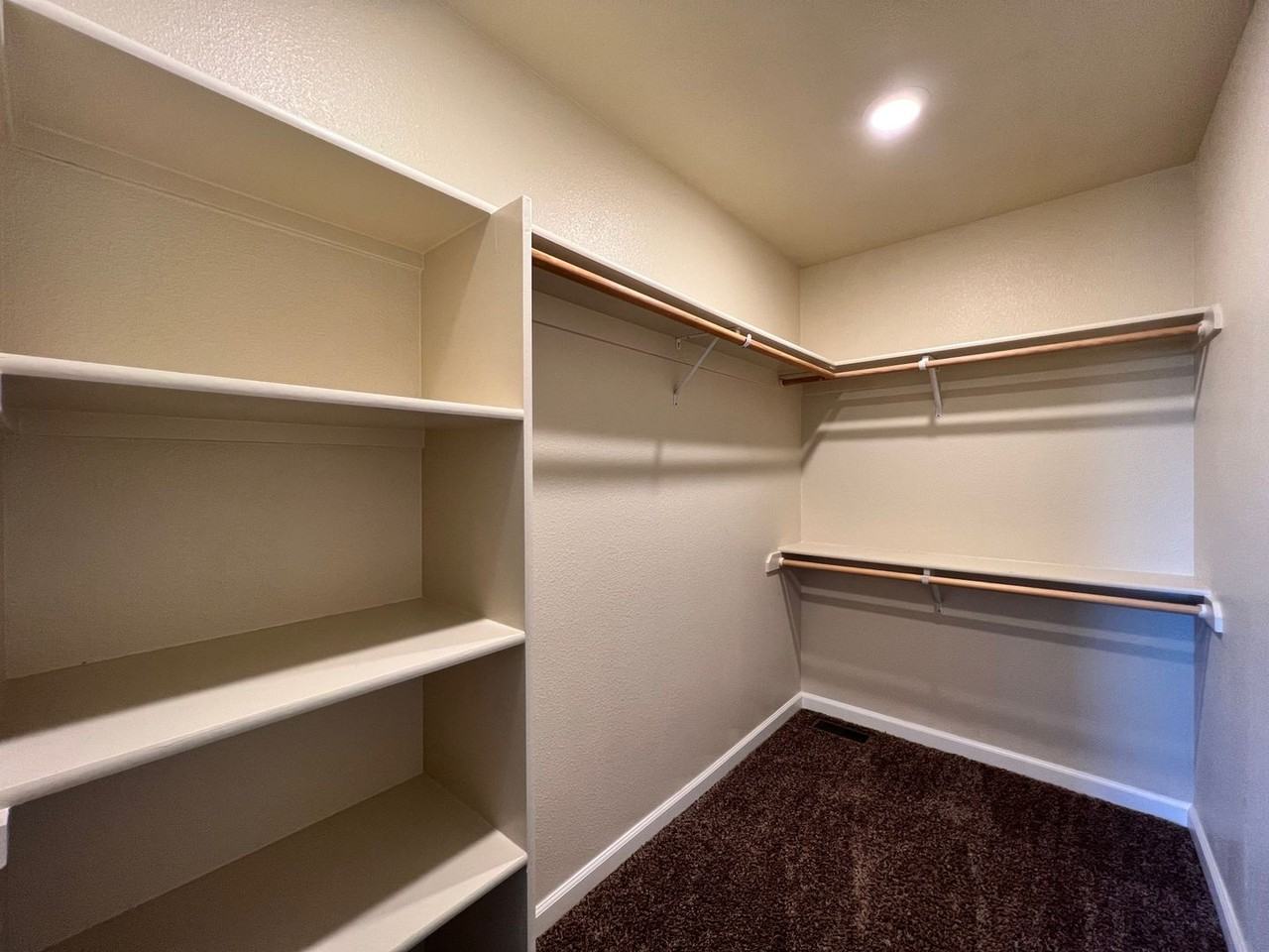 1410 Onda Verde Dr - Photo 3 of 14
