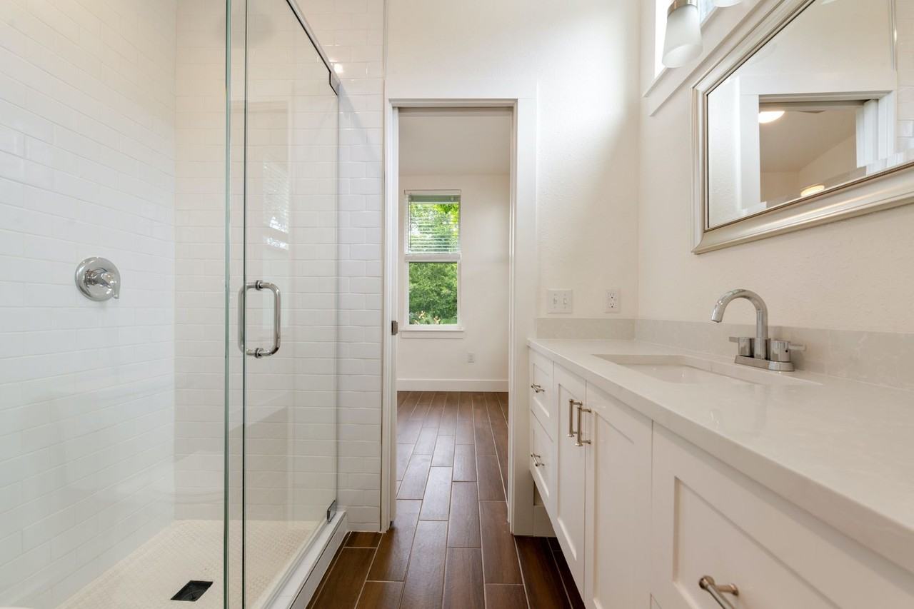 4416 Rosedale Ave #2 - Photo 5 of 20