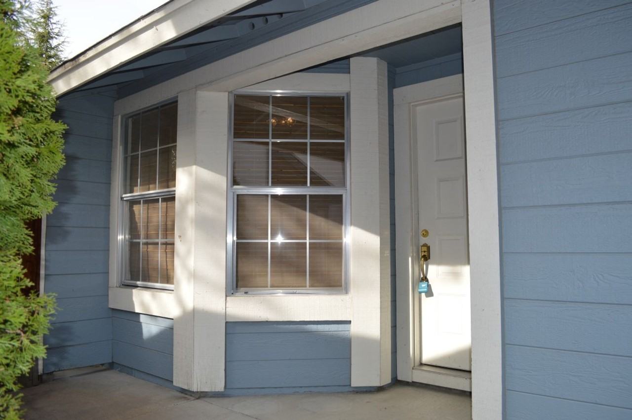 6052 Walnut Creek Rd - Photo 2 of 13