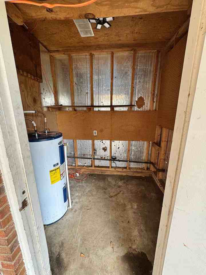 585 Winter Park Dr - Photo 3 of 18