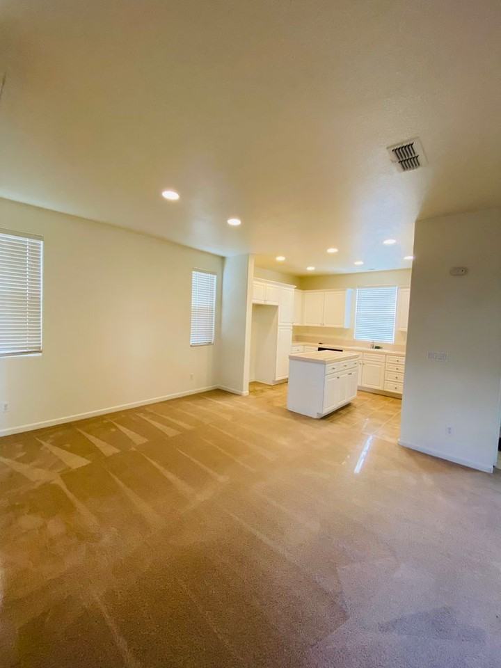 620 Candela Cir - Photo 4 of 30