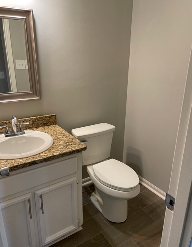 558 Pride Ave - Photo 5 of 9