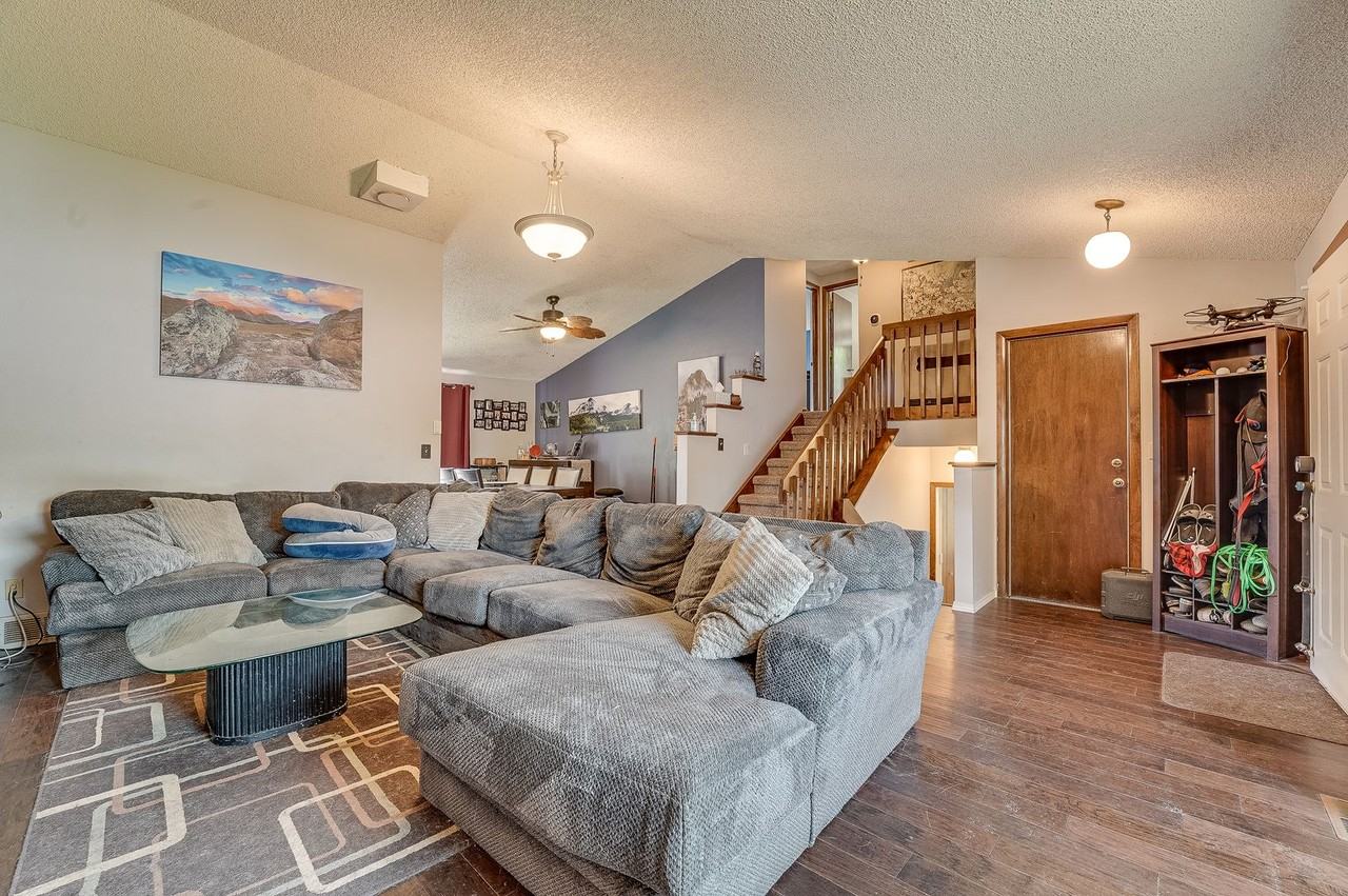 2608 Quince Ct - Photo 3 of 30