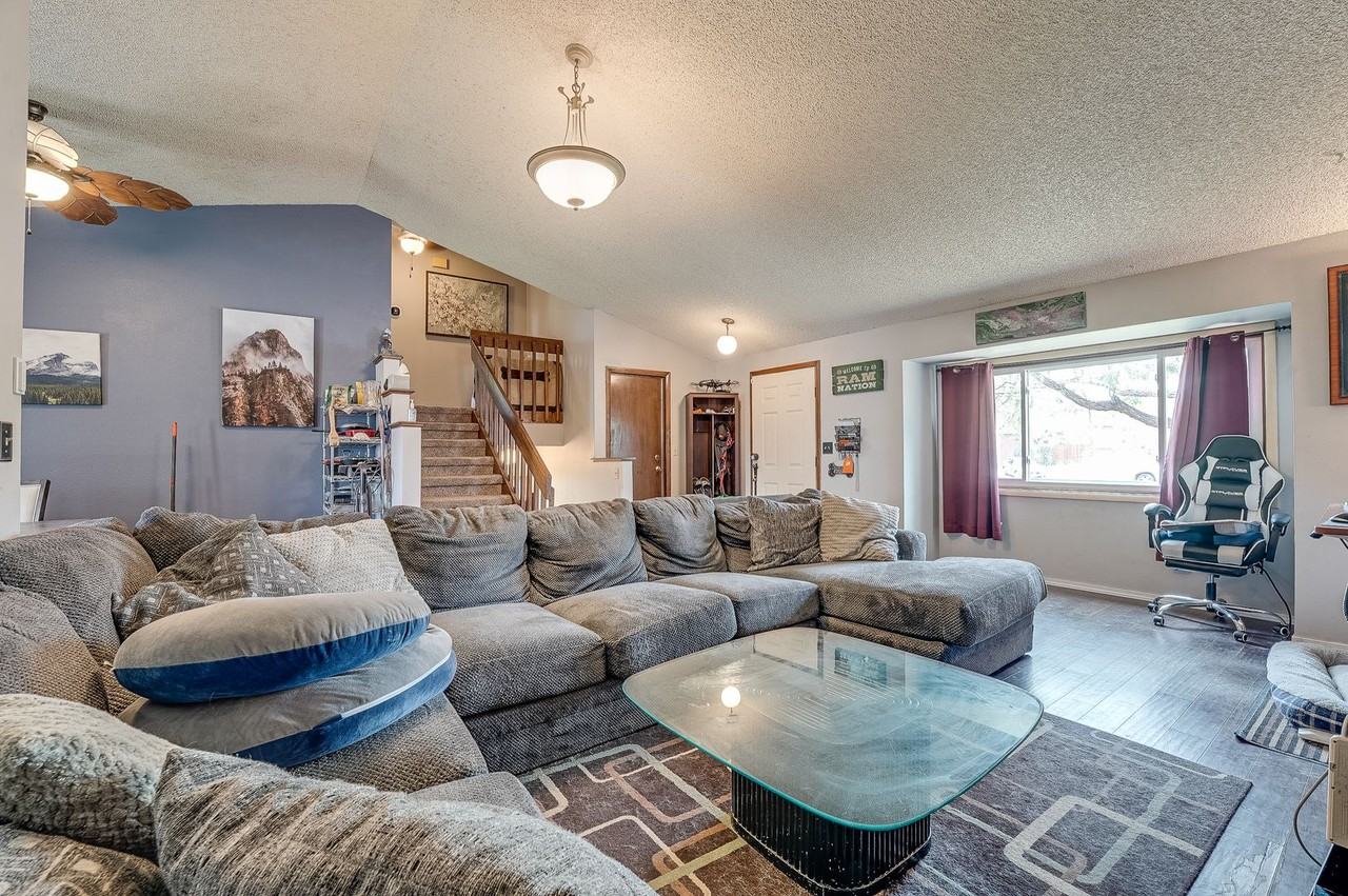 2608 Quince Ct - Photo 4 of 30