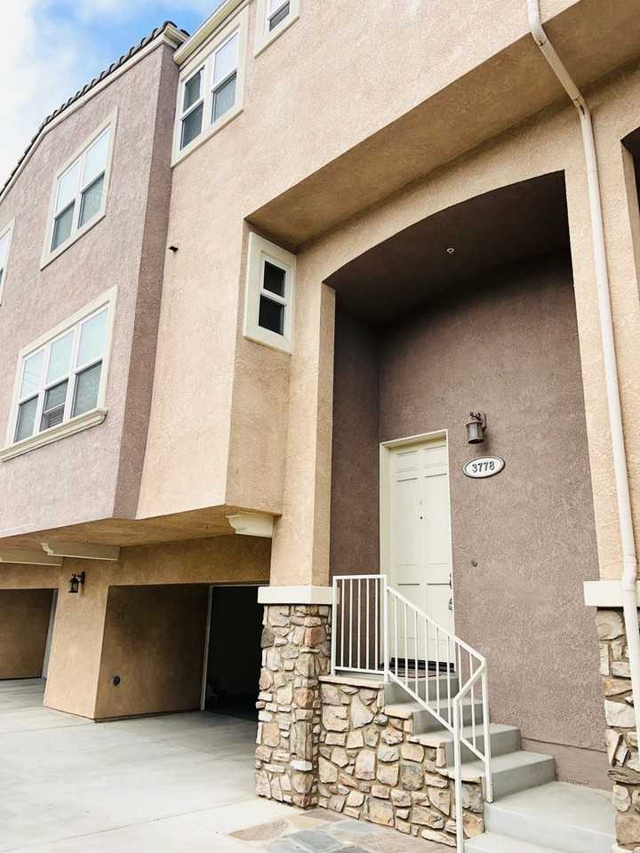 3778 Green Ave - Photo 2 of 27