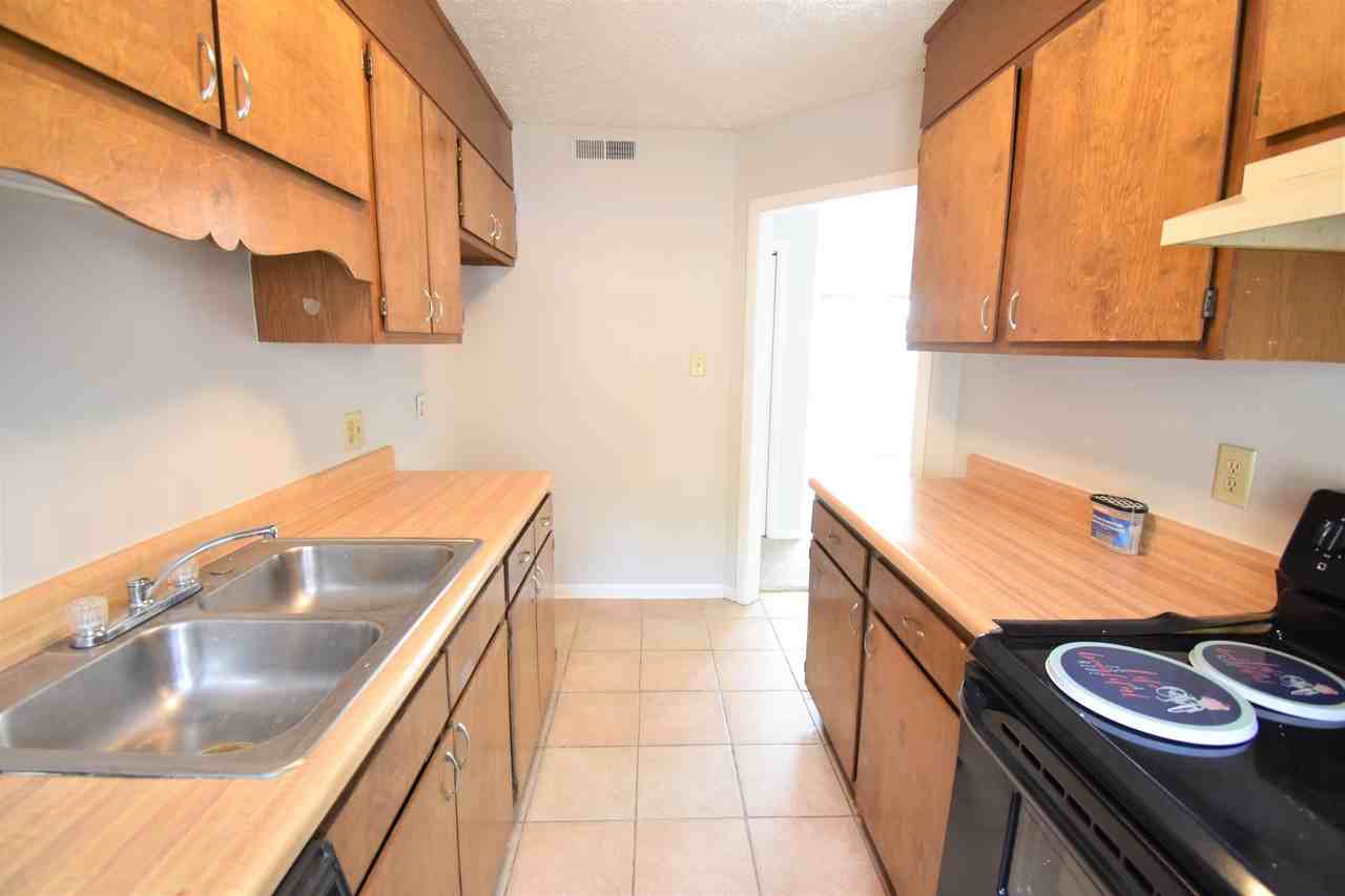 3563 Rolls Ave - Photo 7 of 15