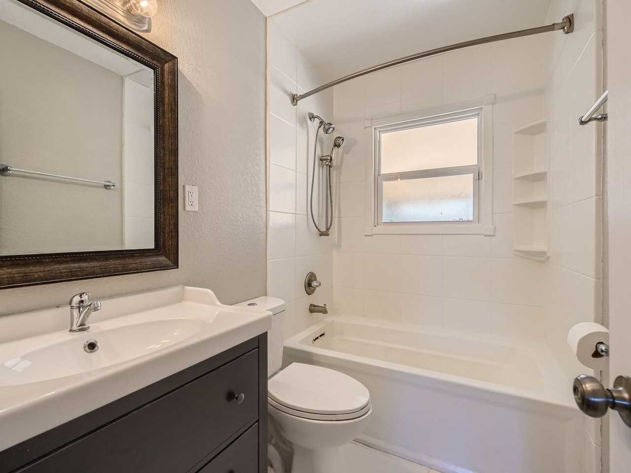 1673 S Michigan Way - Photo 6 of 11